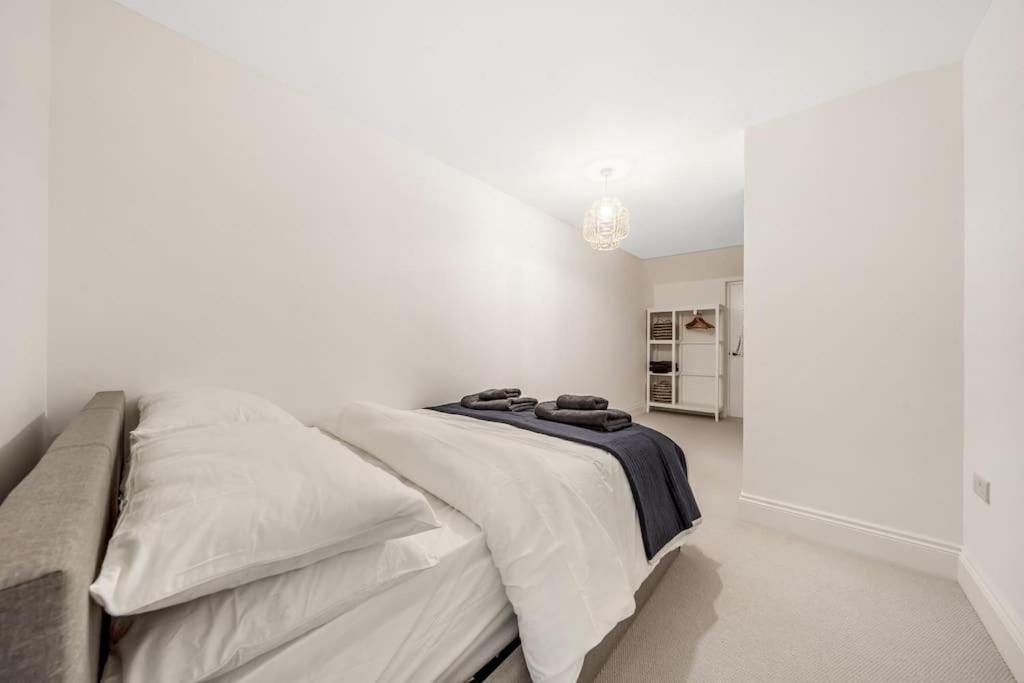 Trendy 2 Bedroom 2 Bathroom Apartment Minutes From Seafront In St Leonard'S Hastings St Leonards-on-Sea Exterior photo